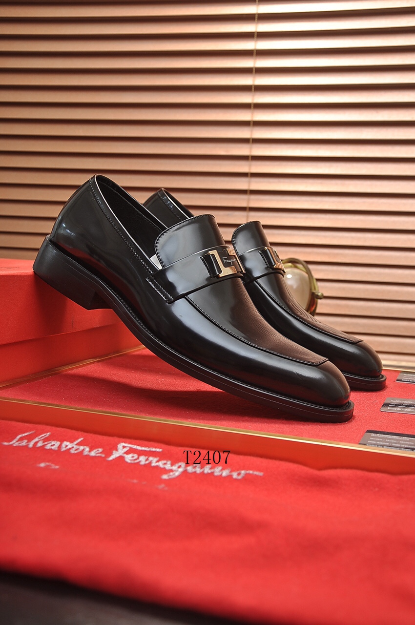 Ferragamo sz38-44 228